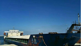 煙臺芝罘海事處依法滯留一艘低標(biāo)準(zhǔn)砂石運輸船舶