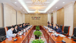 武漢理工大學(xué)黨委校領(lǐng)導(dǎo)帶隊(duì)走訪(fǎng)海螺水泥股份有限公司