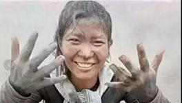 新華網(wǎng)點名批評“水泥妹”：你騙人的樣子真丑！