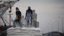 厲害！400個罐式集裝箱跨區(qū)運(yùn)輸水泥！