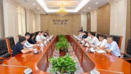 海螺水泥董事長高登榜會見防水行業(yè)龍頭企業(yè)高管