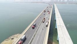 天地合作！無(wú)人機(jī)+預(yù)警系統(tǒng)追查超限水泥車！